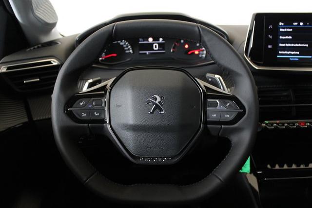 Peugeot 208 Allure 1.2l Pure Tech 100 8-Gang-Automatikgetriebe 