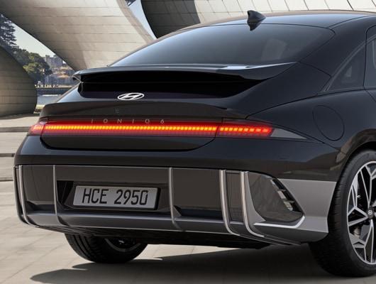 IONIQ 6: Markantes, flaches Heck