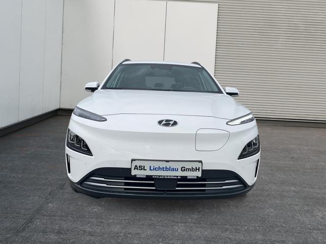 Hyundai / KONA / Wei&szlig; / / / KONA Elektro (100kW) TREND Navigations-Paket