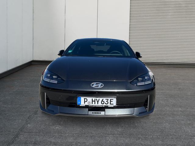 Hyundai / IONIQ 6 / Grau / / / IONIQ 6 Allradantrieb 77,4kWh Batt. TECHNIQ-Paket inkl. Park-Paket