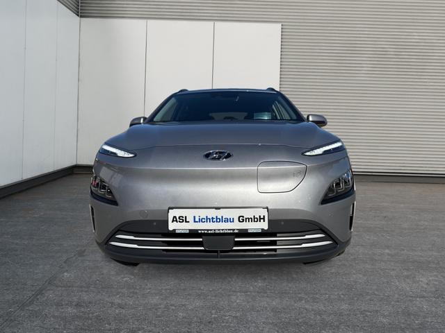 Hyundai / KONA / Silber / / / KONA Elektro (100kW) TREND 11kW OBC & Assistenzpaket