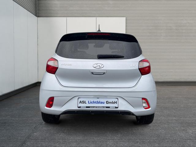 Hyundai / i10 / Silber / / / 
