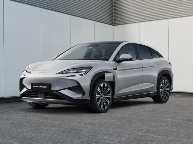 BYD Sealion 7 - Design Black Weeks befristet bis 30.11.2025