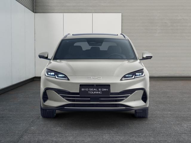 BYD Seal 6 DM-i Touring Comfort 