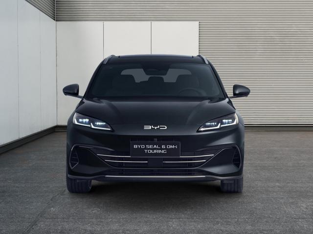 BYD Seal 6 DM-i Touring Comfort 