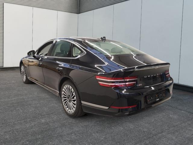 Genesis G80 Luxury Electrified Solar Roof Pack & Comfort Seat 