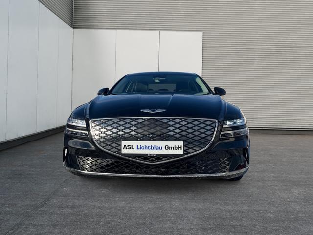 Genesis / G80 / Schwarz / / / 