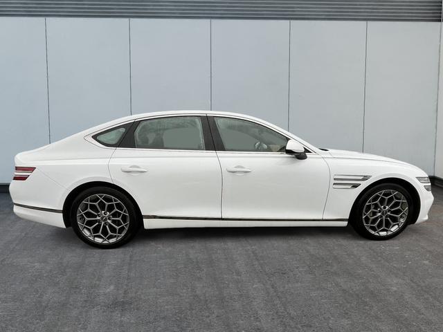 Genesis G80 2.5 T Premium RWD 