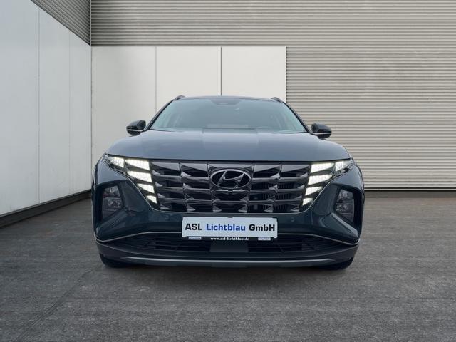 Hyundai / TUCSON / Schwarz / / / 