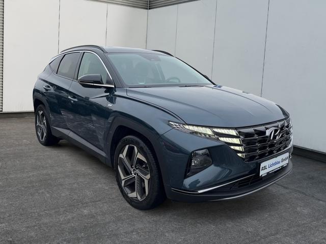 Hyundai / TUCSON / Schwarz / / / 
