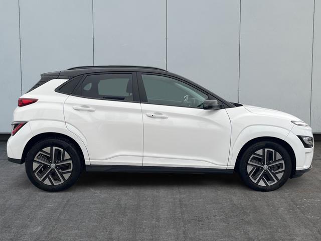 Hyundai / KONA / Wei&szlig; / / / 