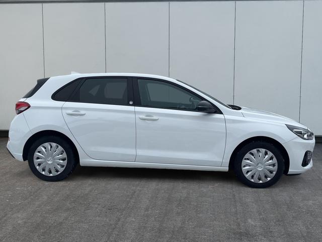 Hyundai / i30 / Wei&szlig; / / / 