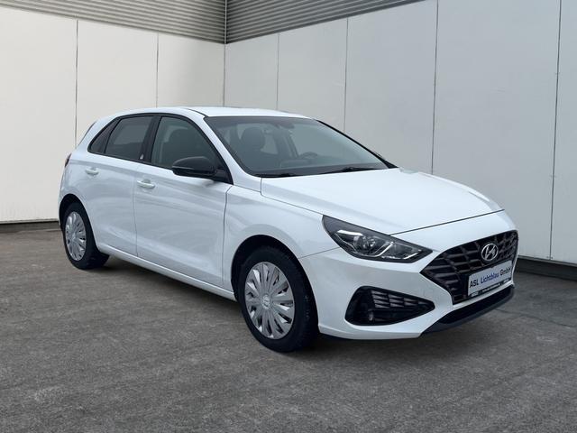 Hyundai / i30 / Wei&szlig; / / / 