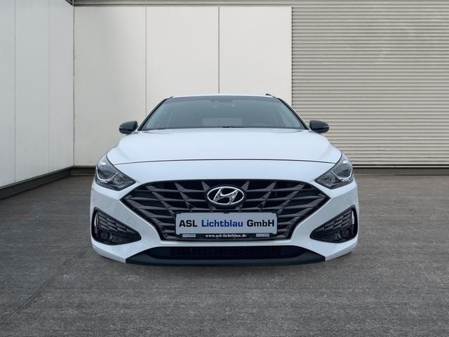 Hyundai / i30 / Wei&szlig; / / / 