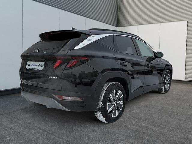 Hyundai TUCSON 1.6 GDI Turbo M/T 2WD SELECT LED-Grilldesign-& Funktions-Paket, Navigations-Paket 