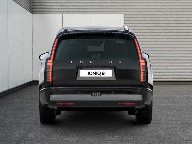 Hyundai IONIQ 9 6-Sitzer 110 kWh 4WD UNIQ Panorama-Glas-Schiebedach & Swivel-Paket 
