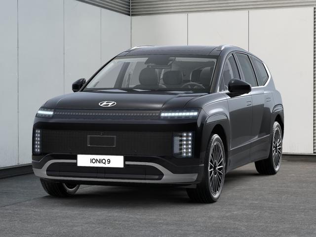 Hyundai IONIQ 9 - 6-Sitzer 110 kWh 4WD UNIQ Panorama-Glas-Schiebedach & Swivel-Paket
