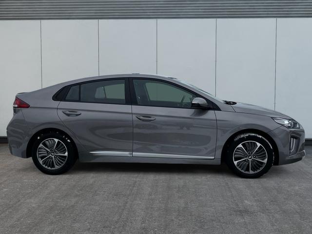 Hyundai IONIQ Facelift PLUG IN Hybrid TREND 