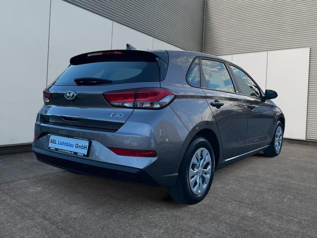 Hyundai i30 1.0 Turbo M/T (48V) SELECT Funktionspaket 