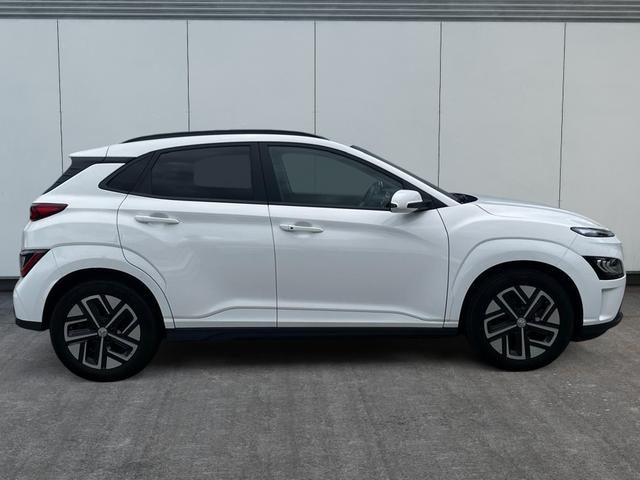 Hyundai KONA Elektro (100kW) TREND Navigations-Paket 