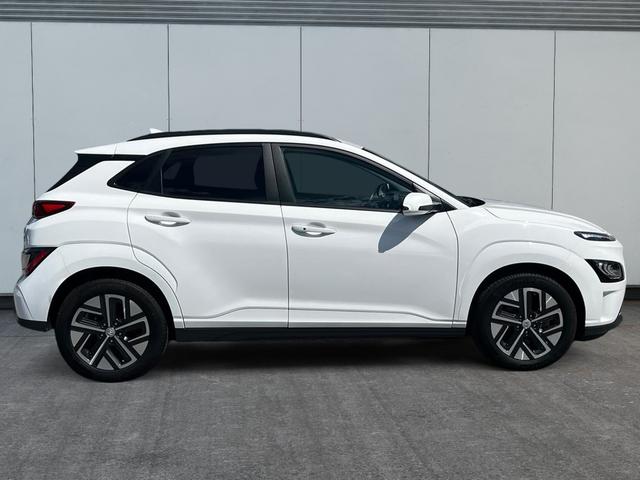 Hyundai KONA Elektro (100kW) TREND Navigations-Paket 