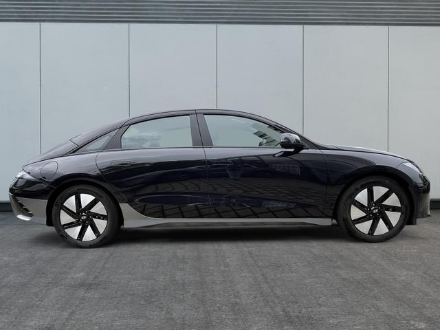 Hyundai IONIQ 6 Heckantrieb 53kWh Batt. Basismodell 