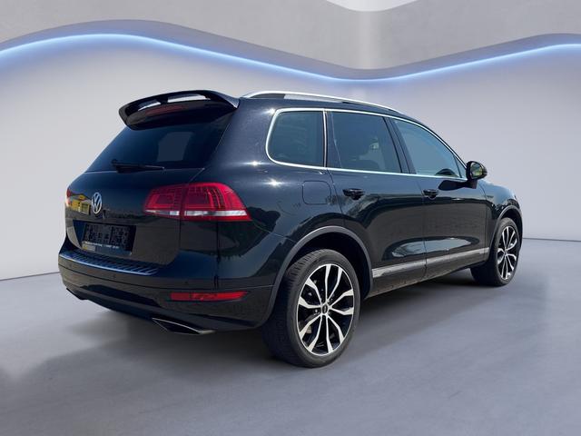 Volkswagen / Touareg / Schwarz / / / Touareg BMT 3.0 V6 TDI Standheiz, PANO, Exclusiv LUFT