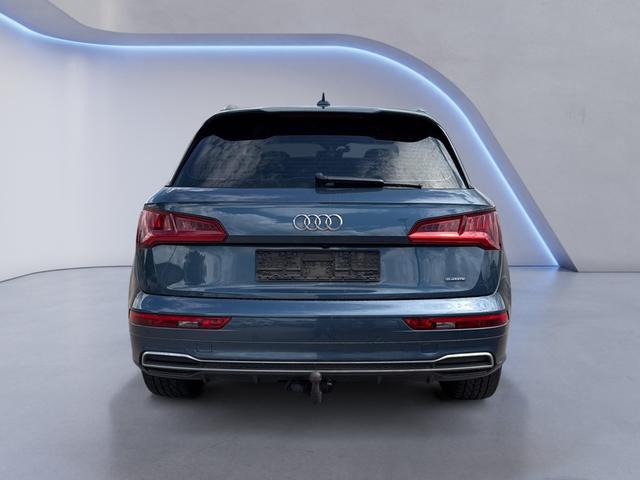 Audi / Q5 / Blau / / / Q5 3.0 TDI sport quattro