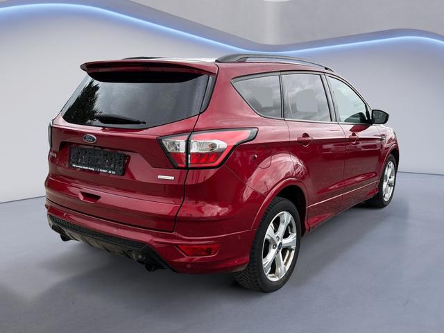 Ford / Kuga / Rot / / / Kuga 1.5 EcoBoost ST-Line 4x2 Start/Stopp OPF