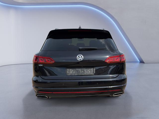 Volkswagen / Touareg / Schwarz / / / Touareg 3.0 V6 TDI Elegance