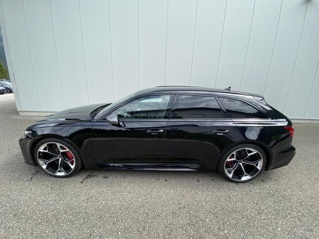 Audi RS6 Avant 4.0 quattro performance Keramik,22" LM,Pano,Standh.Matrix LED,B&O 