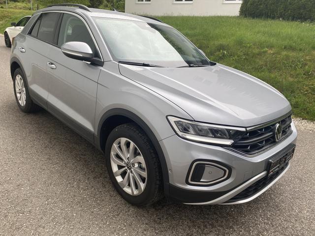 Volkswagen T-Roc - 1.5 TSI DSG Life OPF,ACC,R-Cam,AppCon,LHZ,8-fach
