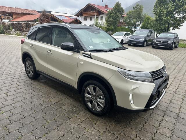 Suzuki Vitara - 1.4 DITC HYBRID 4x2 Comfort,ACC,R-Cam.Navi,SHZ