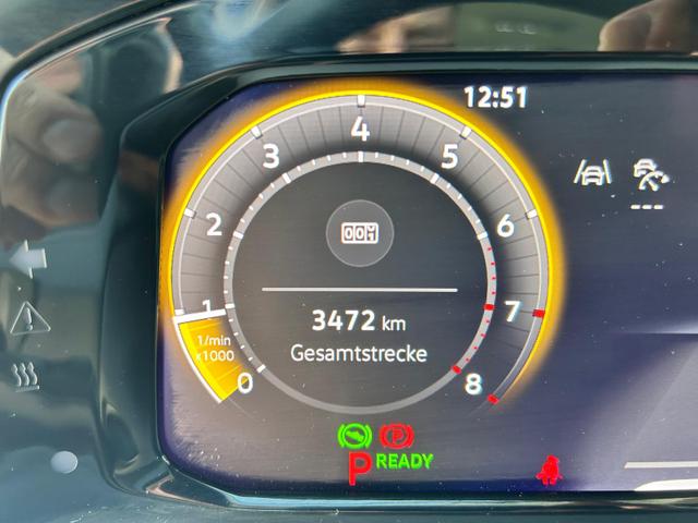 Volkswagen Golf VIII 1.5 eTSI DSG,PDC,LHZ,SHZ,ACC,R-Cam,App-Con 