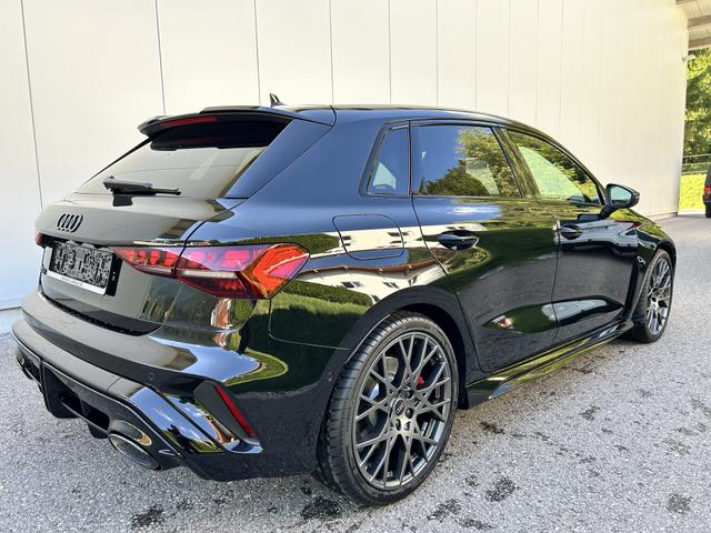 Audi RS3 2.5 TFSI Sportback quattro, Sport AGA,ACC,Pano,Navi,5J. Gar. 
