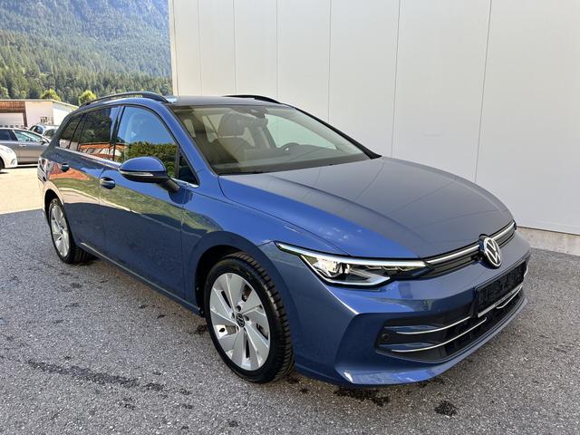 Volkswagen Golf - VIII 1.5 eTSI DSG Style,ACC,R-Cam,App.Con.,LHZ,SHZ,
