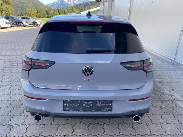 Volkswagen Golf VIII 2.0 TSI DSG GTI, NAvi,LED,ACC,SHZ,LHZ,AppCon. 