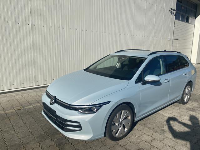 Volkswagen Golf VIII 1.5 eTSI Style DSG,R-Cam,AppCon.,SHZ,LHZ,LED 