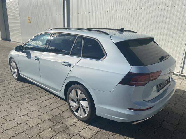 Volkswagen Golf VIII 1.5 eTSI Style DSG,R-Cam,AppCon.,SHZ,LHZ,LED 