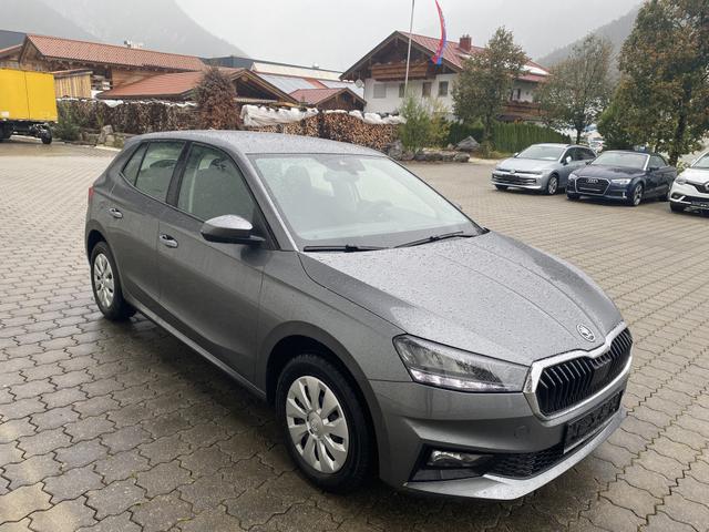 Skoda Fabia - 1.0 TSI Selection OPF,SHZ,Klima,Temp.