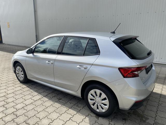 Skoda Fabia 1.0 TSI Selection OPF, PDC,SHZ,LED,AppCon., 