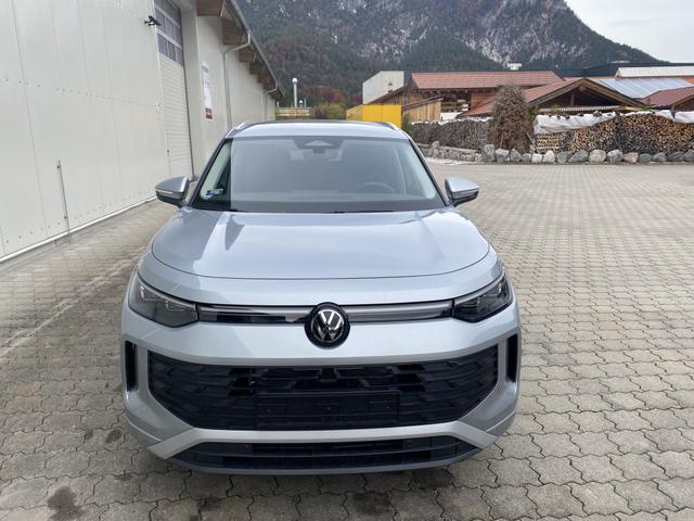 Volkswagen Tayron 1.5 eTSI Prime 7-Sitzer,LHZ,SHZ,ACC,IQ Light 