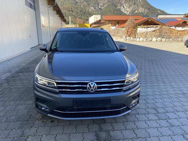 Volkswagen Tiguan Allspace 2.0 TSI DSG Highline 4Motion,Navi,ACC,8-fach,PDC vo+hi 