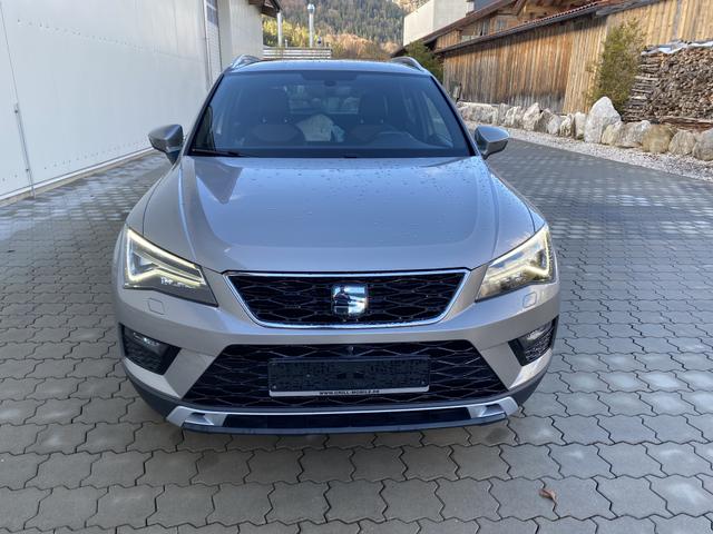 Seat Ateca 2.0 TDI Xcellence 4Drive, R-Cam,Navi,ACC Pano,8-fach,SHZ,AHK 