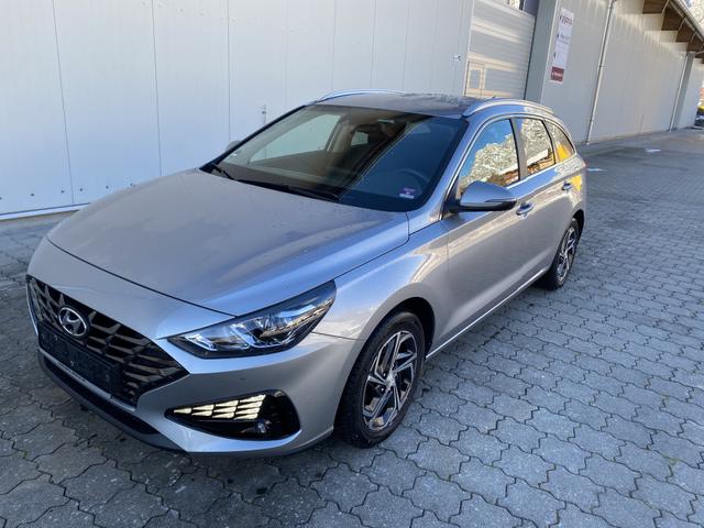 Hyundai i30 Kombi 1.5 Pure, SHZ,LHZ,LED,AppCon. 