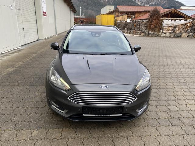 Ford Focus Turnier 1.0 EcoBoost Titanium,SHZ,LHZ,AHK abnehmbar,Navi, 