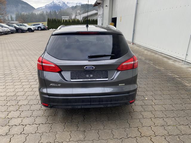 Ford Focus Turnier 1.0 EcoBoost Titanium,SHZ,LHZ,AHK abnehmbar,Navi, 