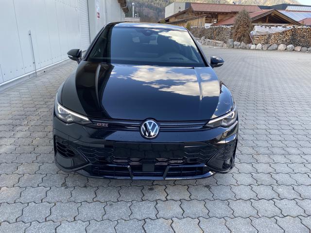 Volkswagen Golf VIII 2.0 TSI GTI Clubsport,ACC,Pano,R-Cam,LHZ,Navi,IQLight 