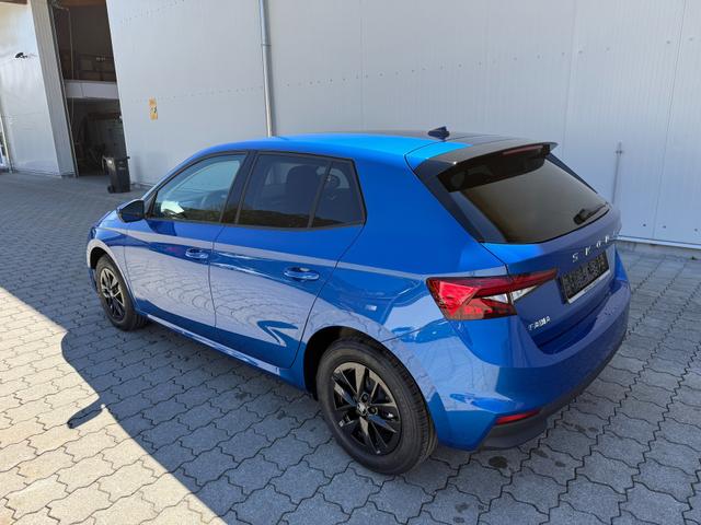 Skoda Fabia Drive Plus 130 1.0 TSI DSG,R-Cam, SHZ,AppCon.5J.Garantie 