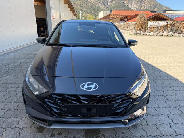 Hyundai i20 1.0 T-GDI Family , LHZ,R-Cam,Navi,App.Con,SHZ, 